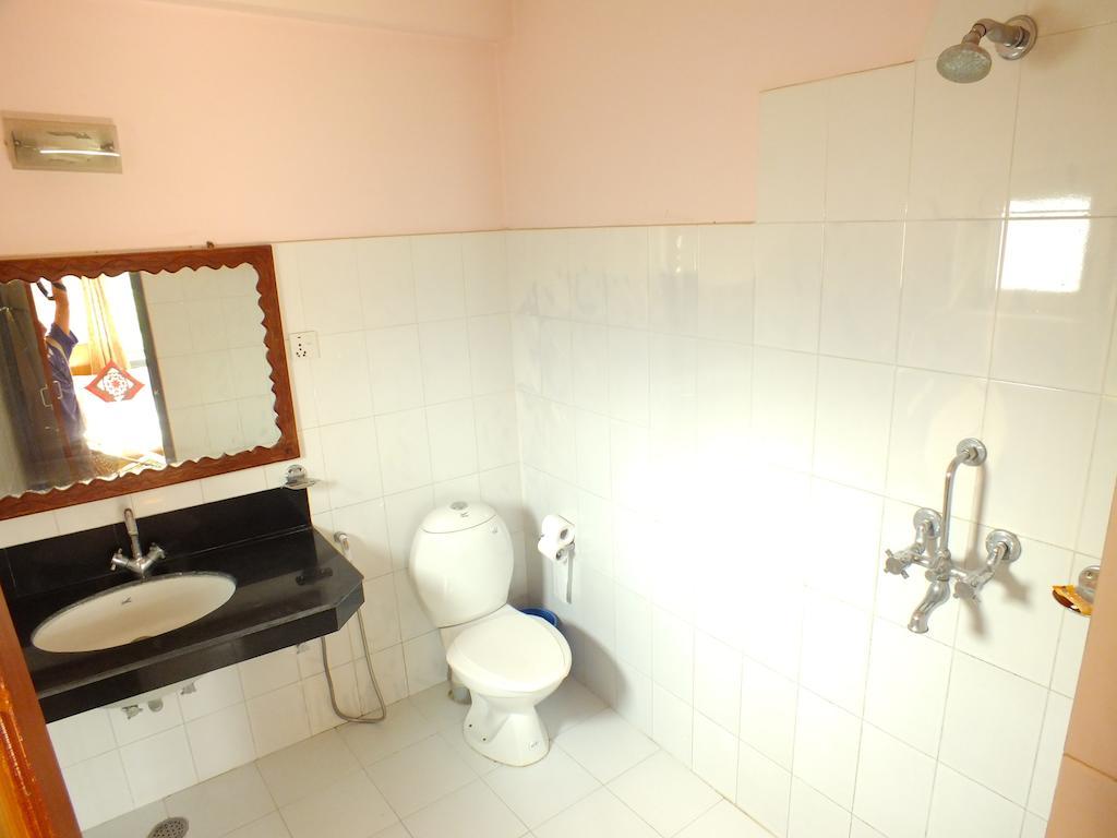Hotel Greenland Pokhara Quarto foto
